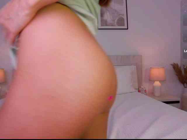 hidden web cam LilyRoselyn