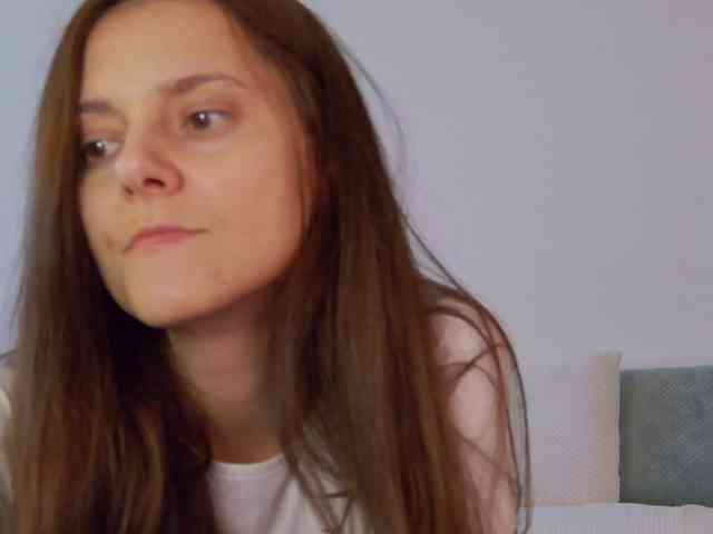 LilyRoselyn webcam