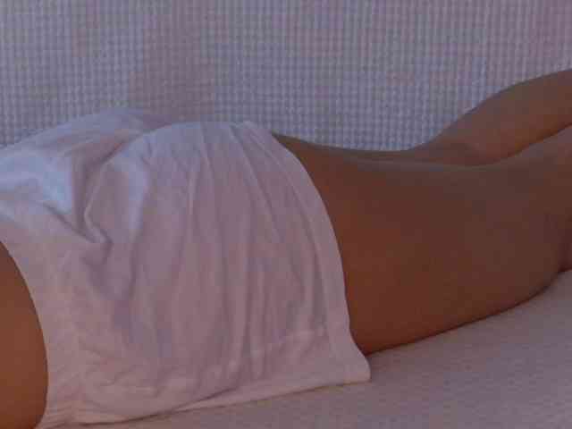 LilyRoselyn webcam
