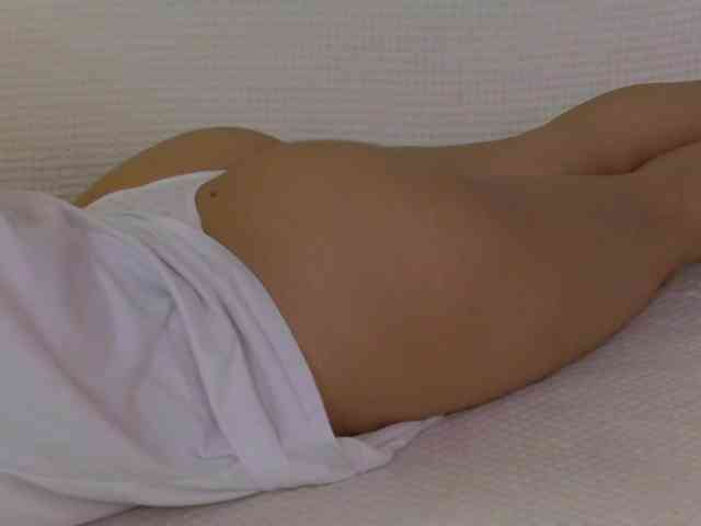 LilyRoselyn webcam