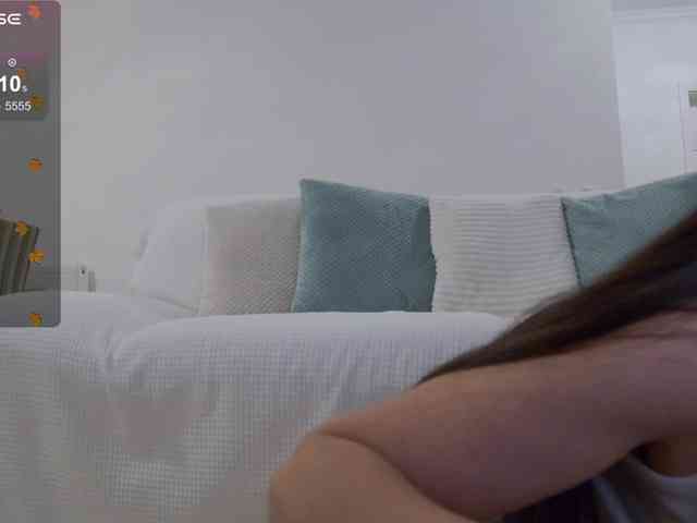 LilyRoselyn webcam