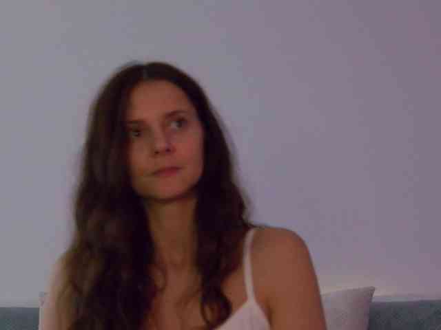 LilyRoselyn webcam