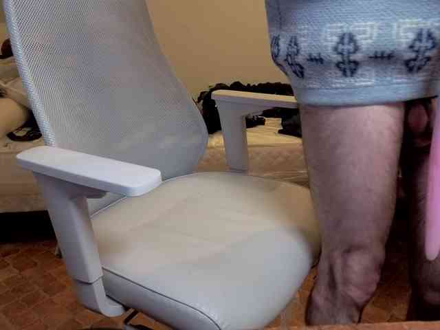 WoodyLongbone Live Webcam on BongaCams