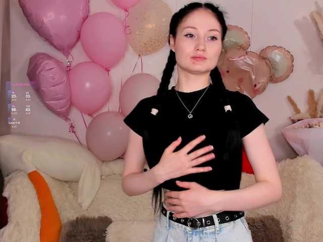 LisaMooore's BongaCams show and profile