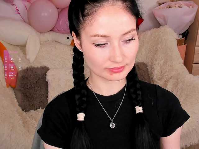 LisaMooore's BongaCams show and profile