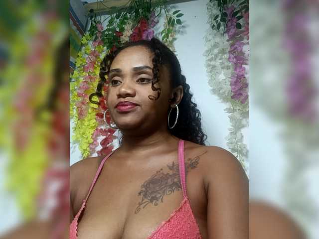 Julianna-1's BongaCams show and profile