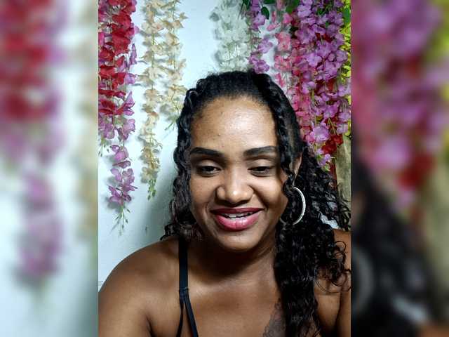 Julianna-1's BongaCams show and profile