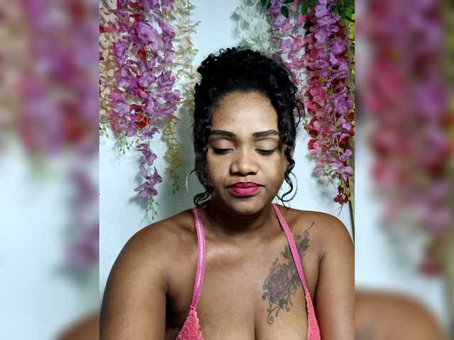 Julianna-1's BongaCams show and profile