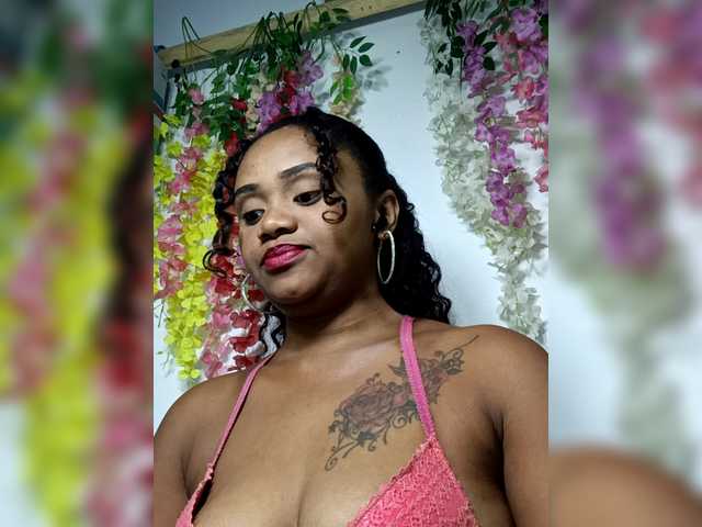 Julianna-1's BongaCams show and profile