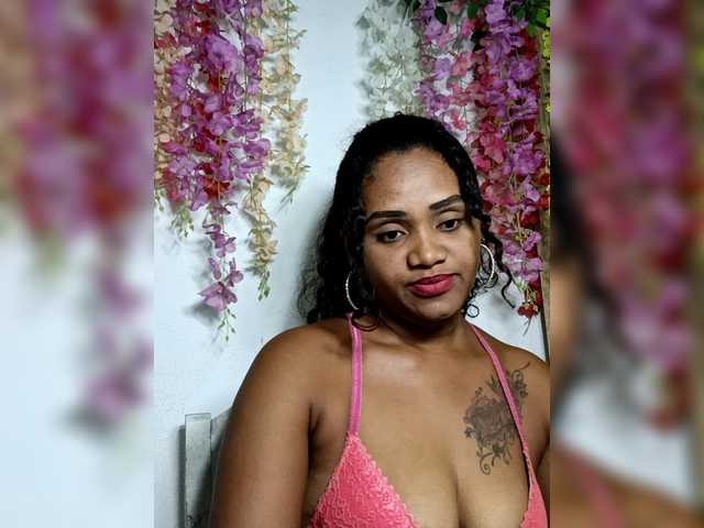 Julianna-1's BongaCams show and profile