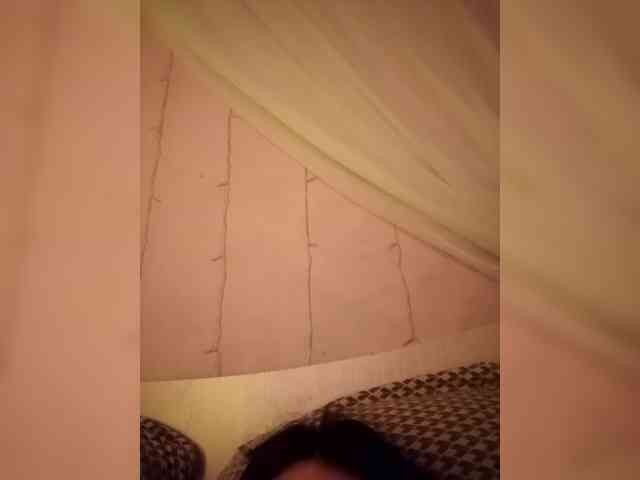 KatrinRayJoy webcam