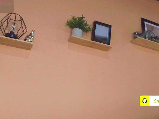 Linda-Evanss's BongaCams show and profile