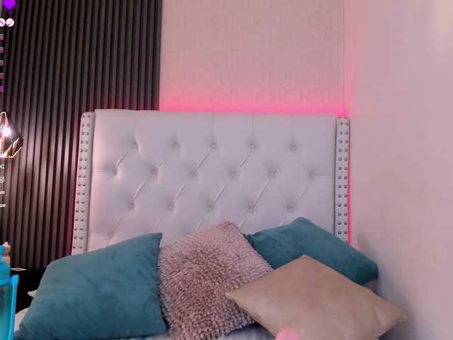 aliscollins's BongaCams show and profile