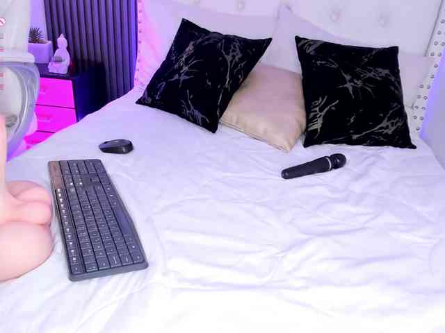 striptease chat room Aliscollins