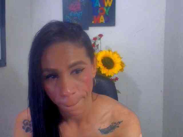 treyxiihot87 Live Webcam on BongaCams