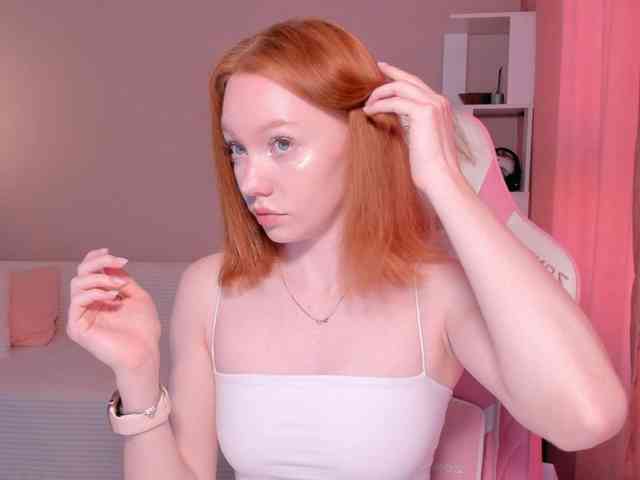 Elliebell webcam