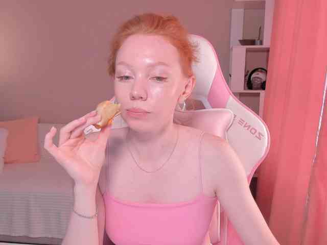 Elliebell webcam