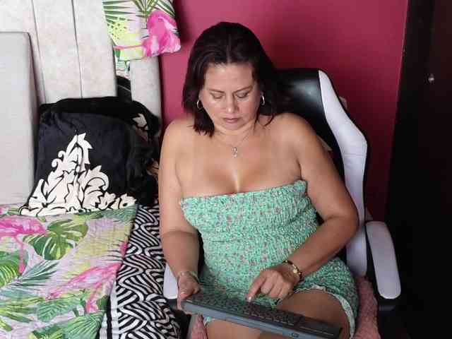 Kaily-jonness webcam