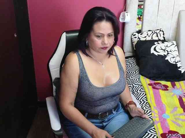 Kaily-jonness webcam