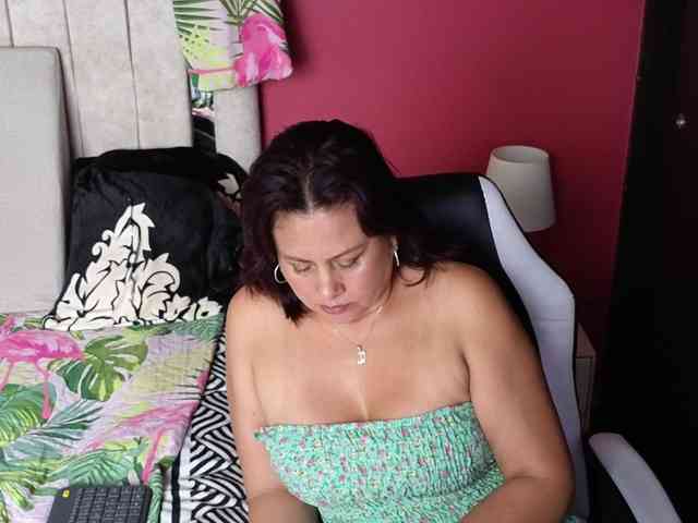 Kaily-jonness webcam