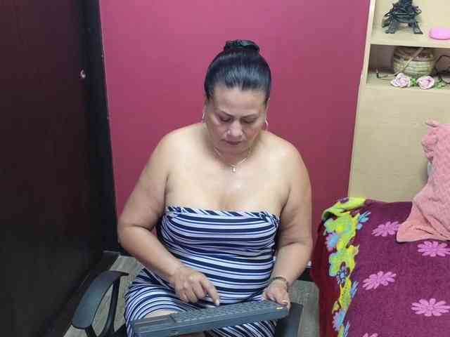 Kaily-jonness webcam