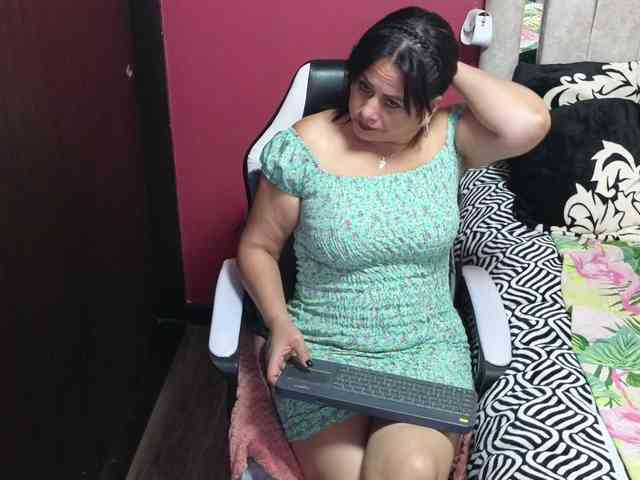 Kaily-jonness webcam
