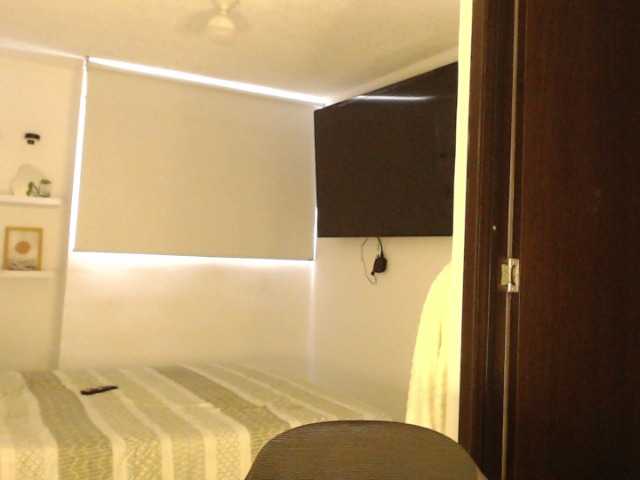 Melanny-gil webcam bongacams model stream image