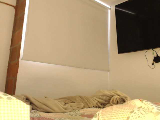 Melanny-gil webcam bongacams model stream image