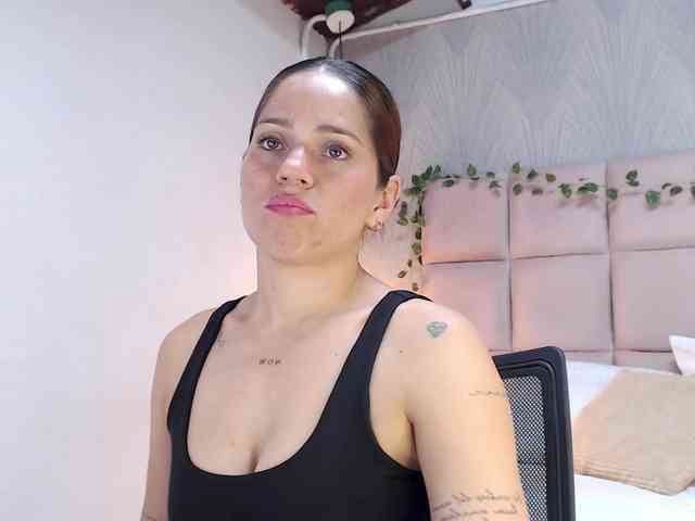 Melanny-gil webcam