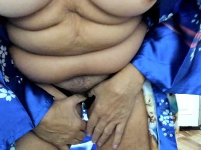 sensugirl's BongaCams show and profile