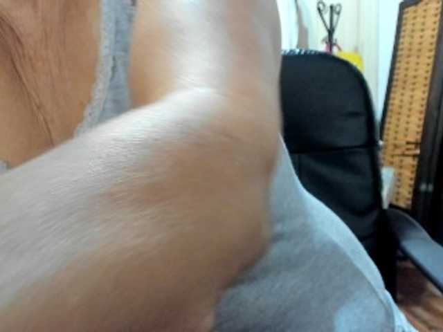 sensugirl's BongaCams show and profile