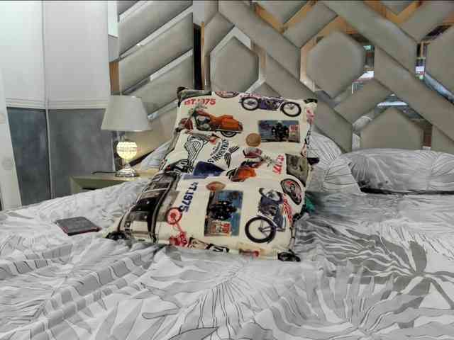 Alexandra-1