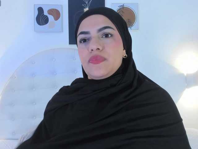 mhia-paris's BongaCams show and profile