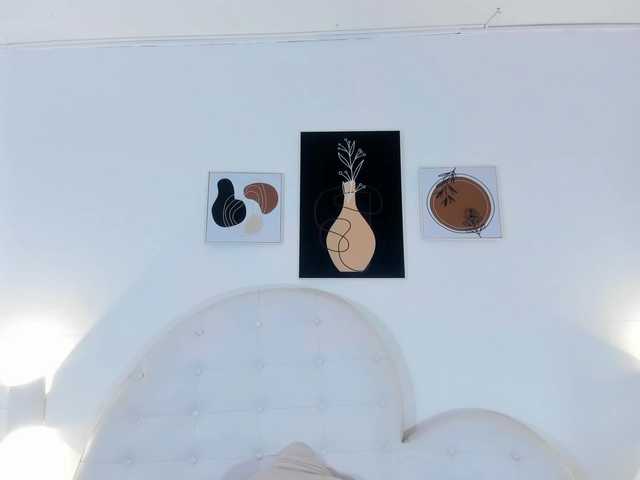 mhia-paris's BongaCams show and profile