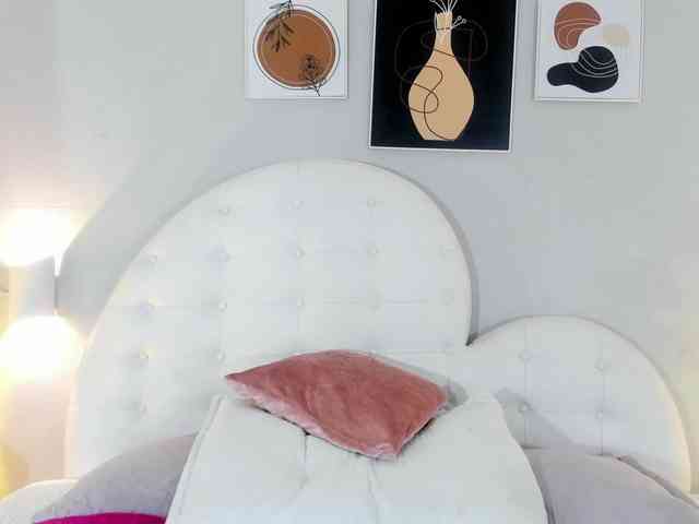Umarani_ webcam