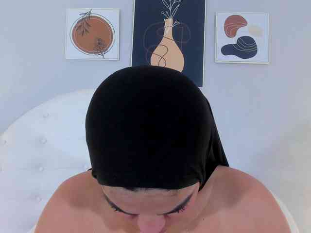 Umarani_ webcam