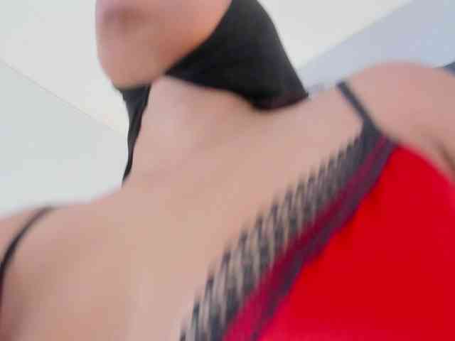 Umarani_ webcam