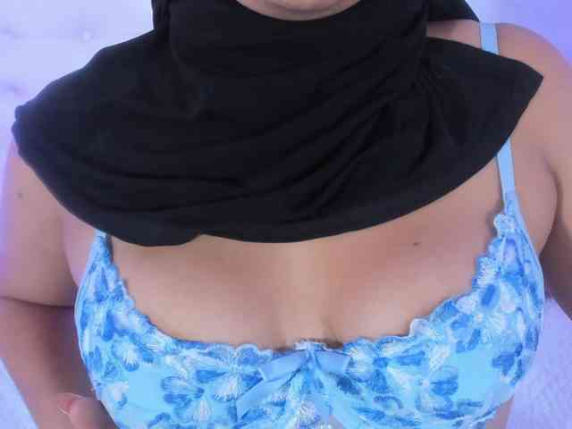 Umarani_ webcam