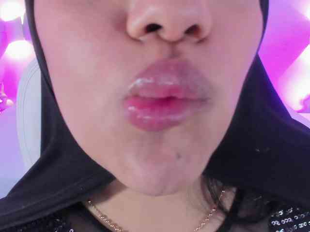 Umarani_ webcam