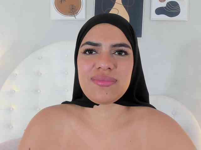 Umarani_ webcam