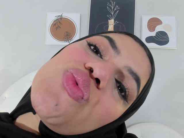 Umarani_ webcam