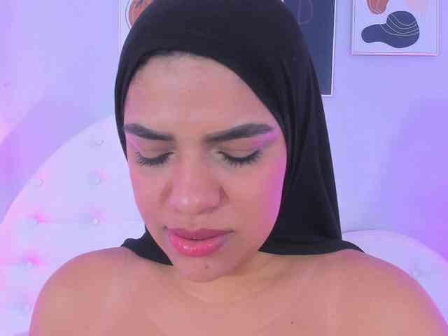 Umarani_ webcam