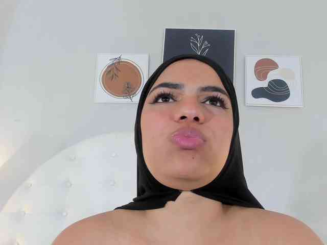 Umarani_ webcam