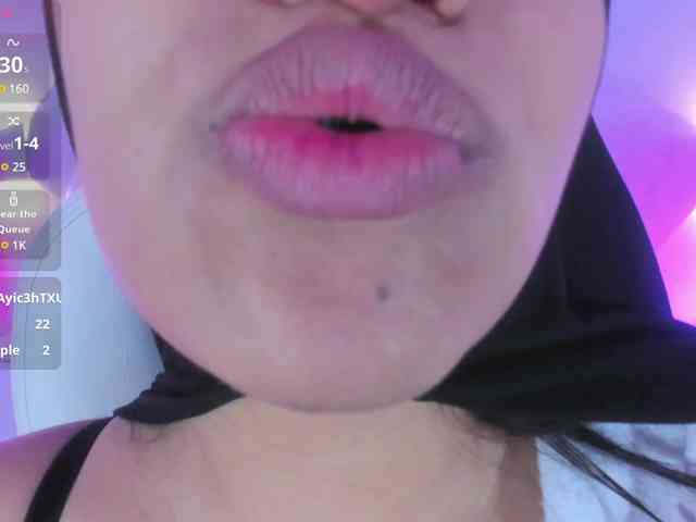 Umarani_ webcam