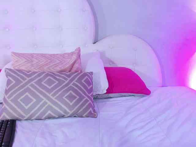 Umarani_ webcam