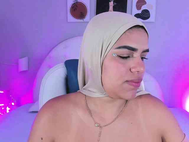 live nude web cam Mhia-paris