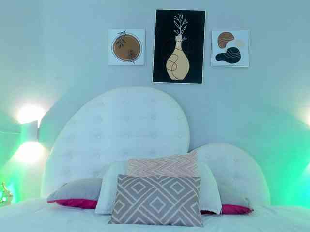 Umarani_ webcam