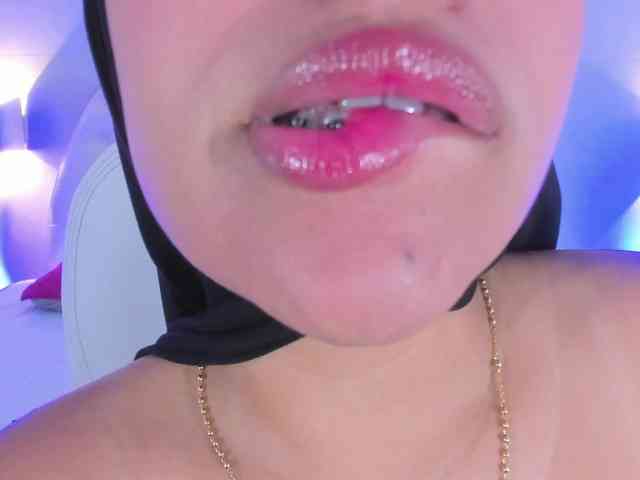 Umarani_ webcam