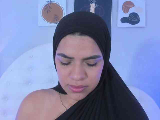 Umarani_ webcam