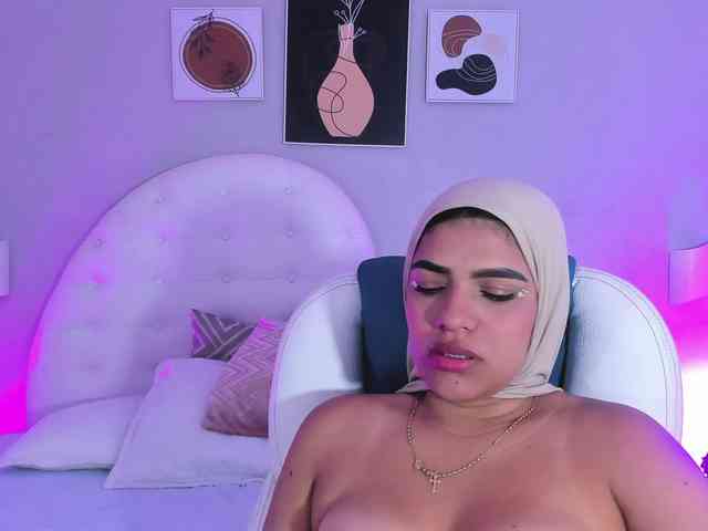 Umarani_ webcam